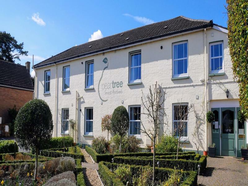 Peartree Serviced Apartments Salisbury Exterior foto